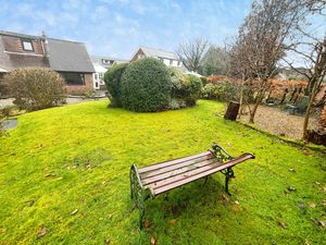 Photo 32- click for photo gallery